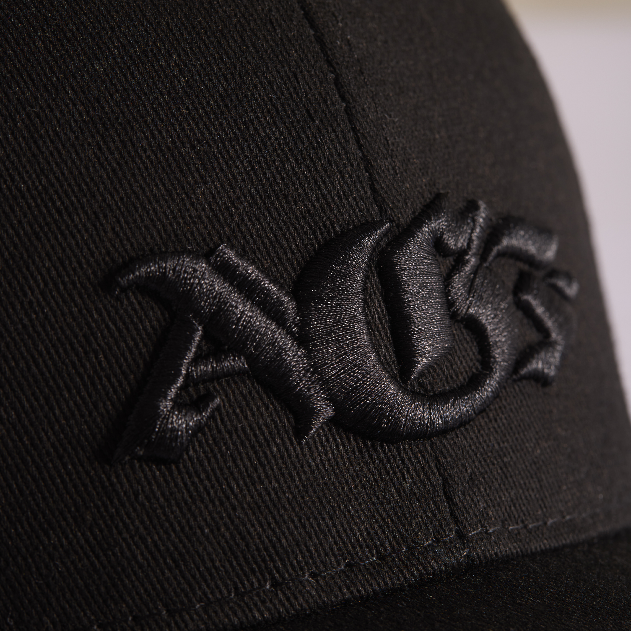 AGF Cap i Sort med Broderet Sort Logo